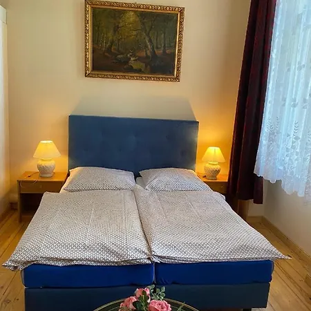Gunia Πανσιόν 2*