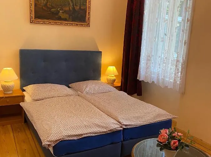 Gunia 2* Βερολίνο