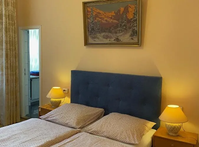 Gunia Πανσιόν 2*