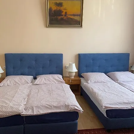 古尼亚酒店 2* 柏林