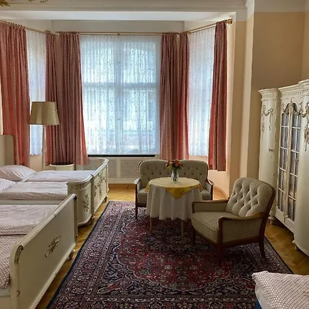 古尼亚酒店 2* 柏林