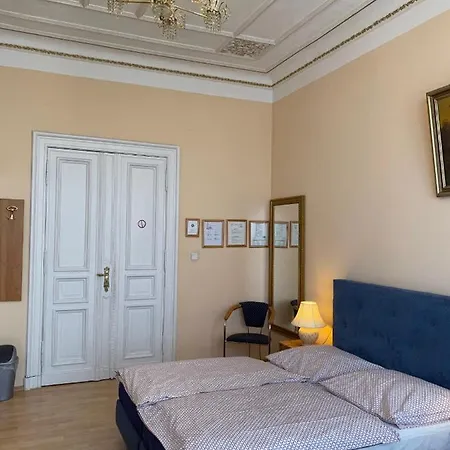 古尼亚酒店 招待所