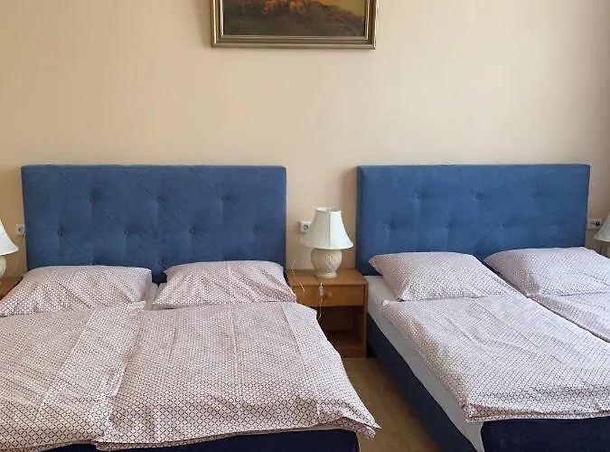 Gunia 2* Βερολίνο