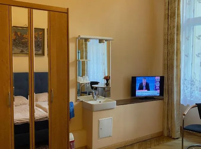 Πανσιόν Gunia 2*